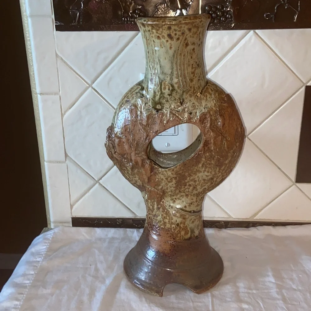 Vintage | Ikebana Brutalist Style Pottery Vase - Picture 4 of 10